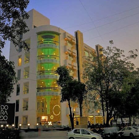 Hotel El Dorado Ahmedabad Buitenkant foto